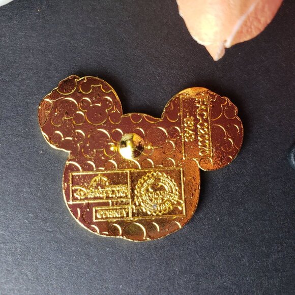 Disney Mickey Mouse Trading Pin Brooch Jack Lantern Pumpkin Key Lapel Pin Brooch - Picture 4 of 6